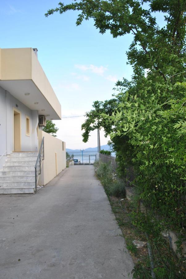 Artemis - Marina Apartments Evia Экстерьер фото